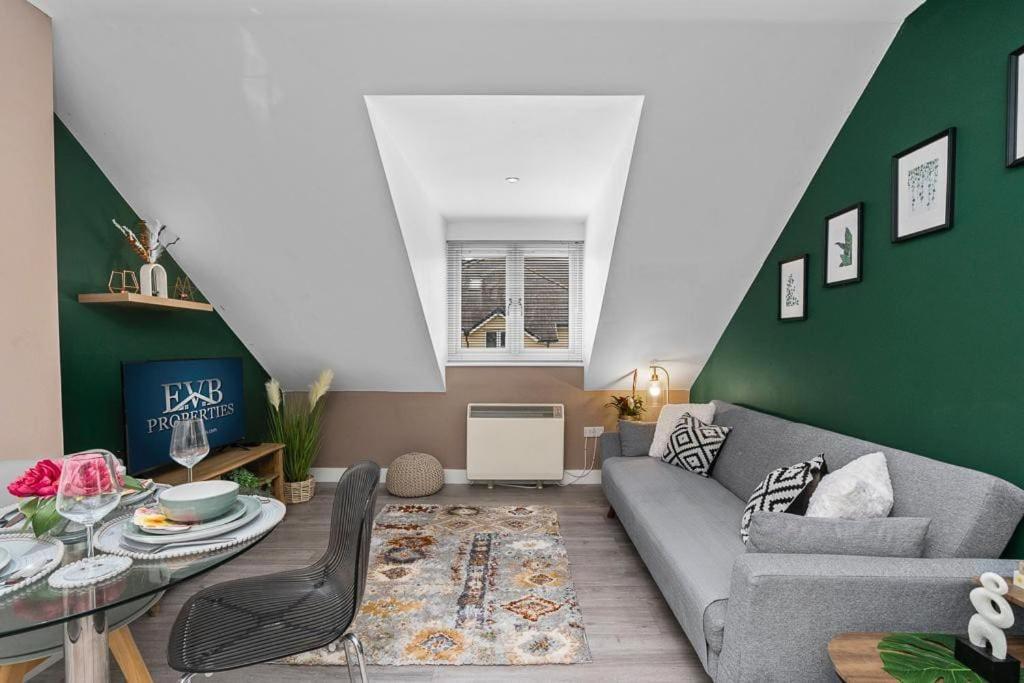 Comfortable Retreat Near City Centre- 1 Bed, 3 Guests Southampton Buitenkant foto